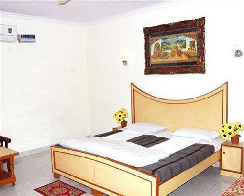 Hotel Tourist Rest House Agra Екстер'єр фото